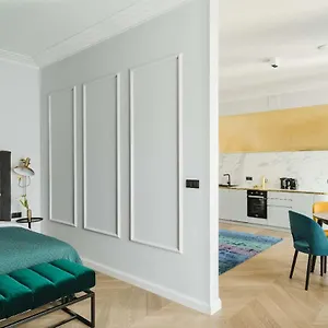 No.4 Apartahotel