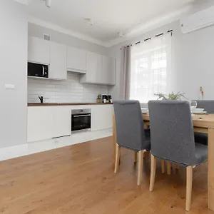  Aparthotel Center Chmielna By Renters