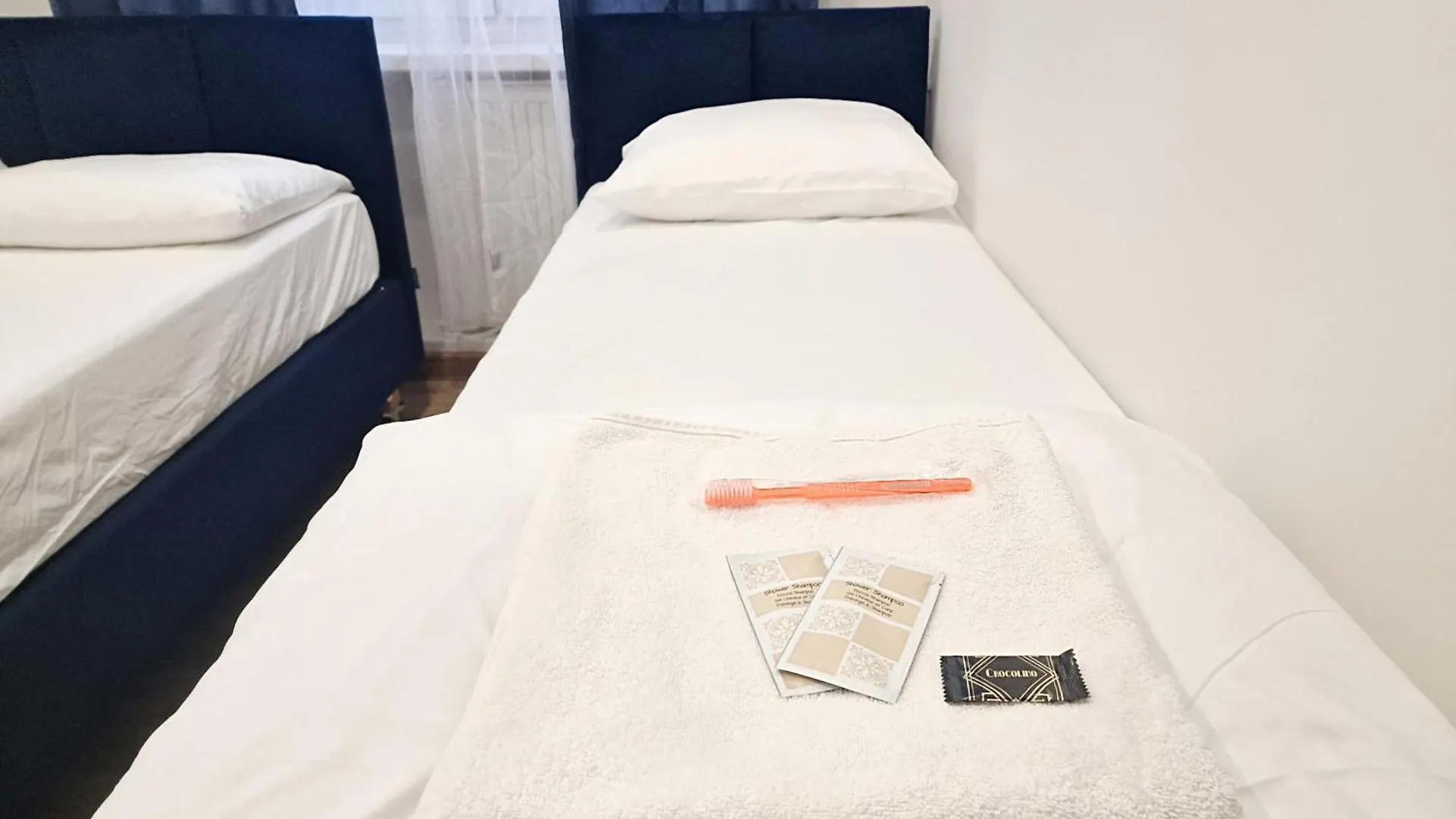 Aparthotel Apart Hostel Helvetia B&B Warsaw