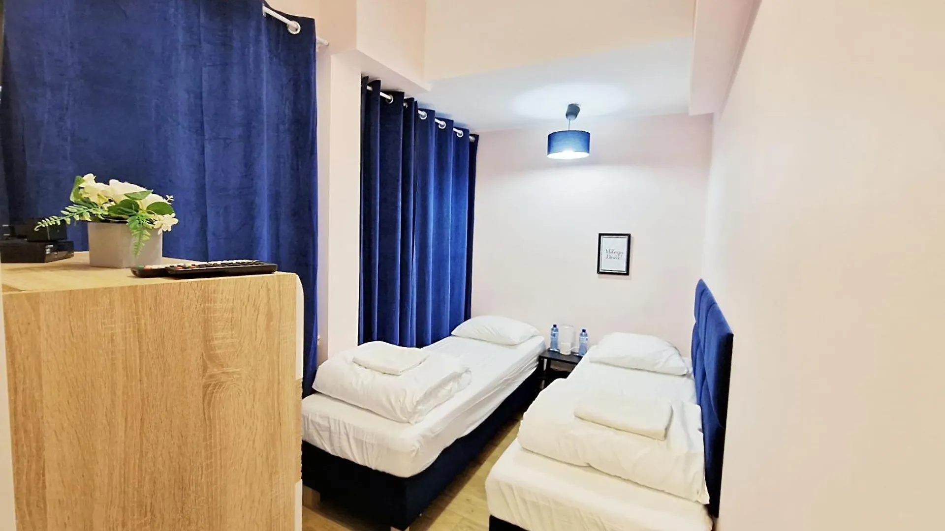 Apart Hostel Helvetia B&B Warsaw Poland