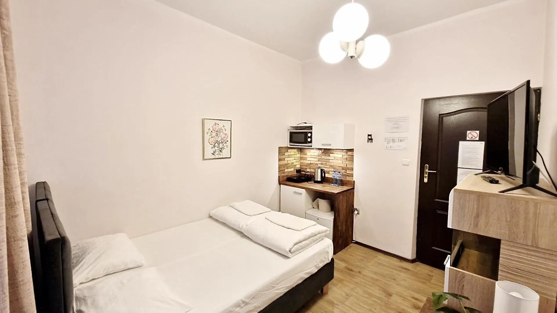 Apart Hostel Helvetia B&B Warsaw 0*,  Poland